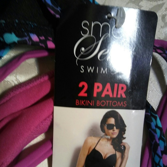 Swimsuit - Picture 5 of 5